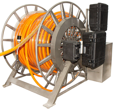 Deck winch SDW for towed HV power cable